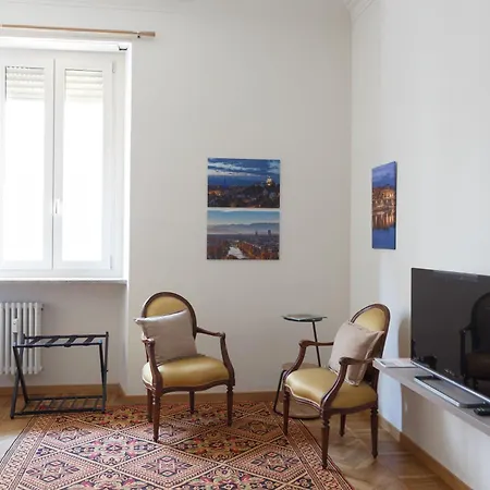 Apartment Renovated 3 Bedroom In The Center