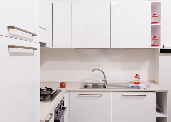 شقة Renovated 3 Bedroom In The Center تورينو